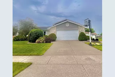 10622 Manor Drive, Saint John, IN 46373 - Photo 2