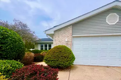 10622 Manor Drive, Saint John, IN 46373 - Photo 2