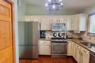 10622 Manor Dr, Saint John, IN 46373 - Photo 14