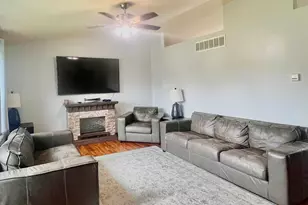 10622 Manor Dr, Saint John, IN 46373 - Photo 6