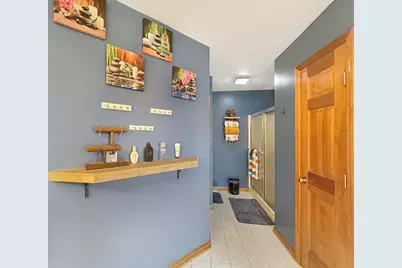 490 W 75 S, Valparaiso, IN 46385 - Photo 14