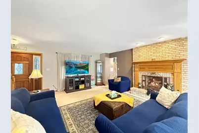 490 W 75 S, Valparaiso, IN 46385 - Photo 4