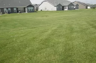 9101 Green Meadow Dr, Cedar Lake, IN 46303 - Photo 8