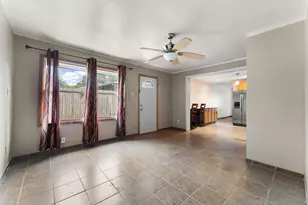 1021 Hamilton Pl, Gary, IN 46403 - Photo 8