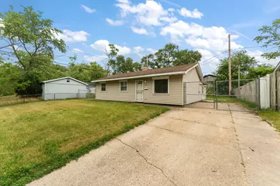 1021 Hamilton Place, Gary, IN 46403 - Photo 2