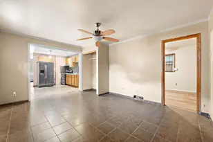 1021 Hamilton Pl, Gary, IN 46403 - Photo 14