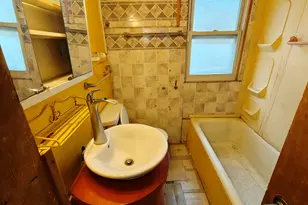 1154 Hendricks St, Gary, IN 46404 - Photo 12
