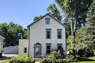 510 1st St, La Porte, IN 46350 - Photo 1