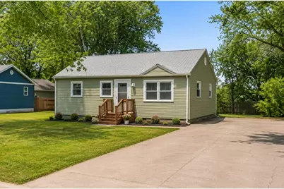 228 Oak Street, Crown Point, IN 46307 - Photo 2