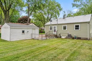 228 Oak St, Crown Point, IN 46307 - Photo 14