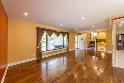 9619 Greenwood Avenue, Munster, IN 46321 - Photo 8