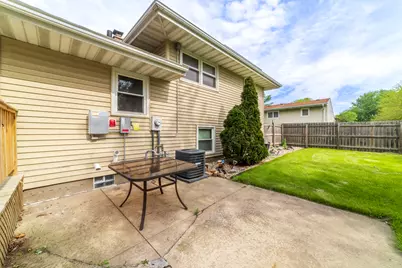 9619 Greenwood Avenue, Munster, IN 46321 - Photo 52