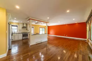 9619 Greenwood Ave, Munster, IN 46321 - Photo 4