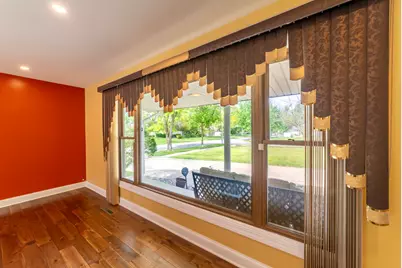 9619 Greenwood Avenue, Munster, IN 46321 - Photo 6