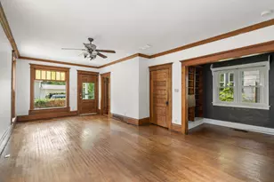 254 Park Ave, Valparaiso, IN 46383 - Photo 4