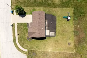 204 Walnut Crossing Dr, Walkerton, IN 46574 - Photo 44