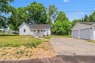 201 N Taylor Street, Hebron, IN 46341 - Photo 1