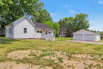 201 N Taylor Street, Hebron, IN 46341 - Photo 2