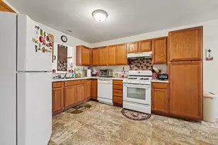 399 Golden Oak Ct, Crown Point, IN 46307 - Photo 6