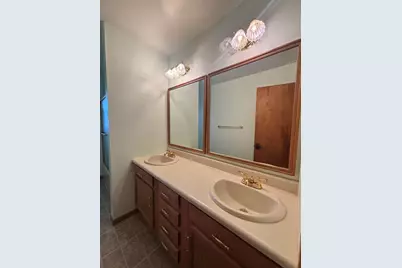 570 E Amsler Road, Rensselaer, IN 47978 - Photo 10