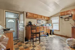 306 Oberreich St, La Porte, IN 46350 - Photo 6