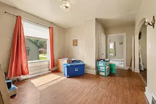 306 Oberreich St, La Porte, IN 46350 - Photo 8
