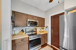 200 N Kelly St, Hobart, IN 46342 - Photo 14