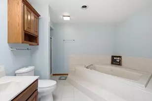 10031 Northcote Ct, Saint John, IN 46373 - Photo 24