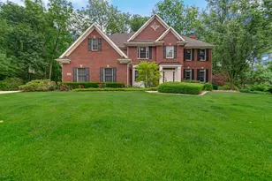 2506 Ashbourne Ct, Valparaiso, IN 46385 - Photo 2