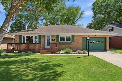 613 E Ash Place, Griffith, IN 46319 - Photo 1