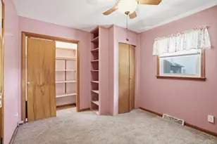 613 E Ash Pl, Griffith, IN 46319 - Photo 8