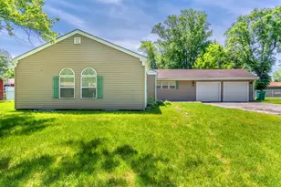 605 E 53rd Ave, Merrillville, IN 46410 - Photo 1