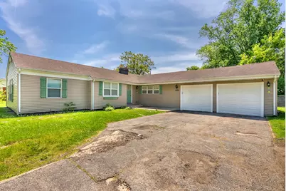 605 E 53rd Avenue, Merrillville, IN 46410 - Photo 2