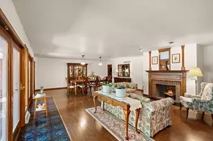 130 Woodland Hickory Ct, Valparaiso, IN 46385 - Photo 4