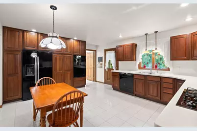 130 Woodland Hickory Court, Valparaiso, IN 46385 - Photo 12