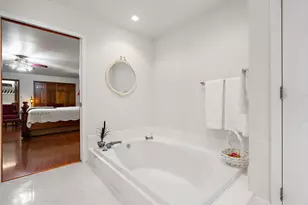 130 Woodland Hickory Ct, Valparaiso, IN 46385 - Photo 20