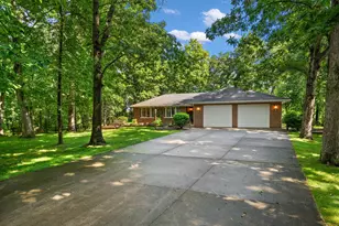 130 Woodland Hickory Ct, Valparaiso, IN 46385 - Photo 36