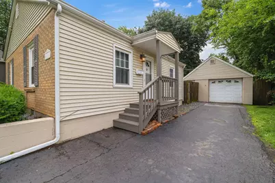 611 W North Street, Crown Point, IN 46307 - Photo 2