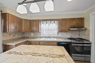 611 W North St, Crown Point, IN 46307 - Photo 8