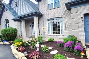 1301 Ballybunion Ct, Dyer, IN 46311 - Photo 2