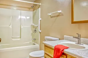 7107 Lindberg Ave, Hammond, IN 46323 - Photo 6