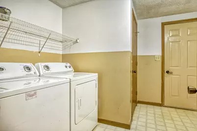 7107 Lindberg Avenue, Hammond, IN 46323 - Photo 14