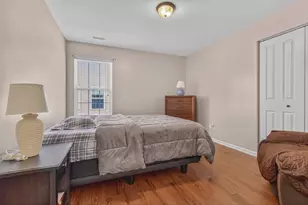 6888 Meadow View Ln, Merrillville, IN 46410 - Photo 18