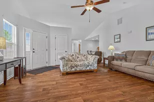 6888 Meadow View Ln, Merrillville, IN 46410 - Photo 6