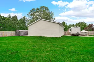 236 Kimrich Cir N, Valparaiso, IN 46385 - Photo 34