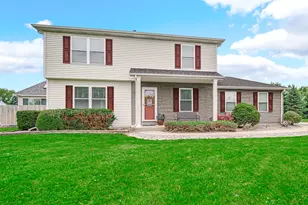 236 Kimrich Cir N, Valparaiso, IN 46385 - Photo 1