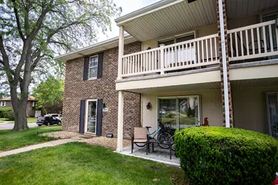1902 Burgundy Street, Schererville, IN 46375 - Photo 4