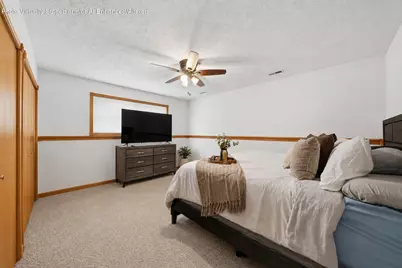 3020 Diamond Drive, Hobart, IN 46342 - Photo 20