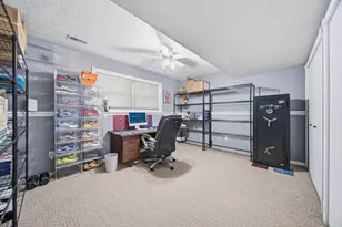 3020 Diamond Dr, Hobart, IN 46342 - Photo 22
