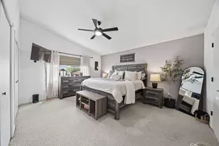 3020 Diamond Dr, Hobart, IN 46342 - Photo 12